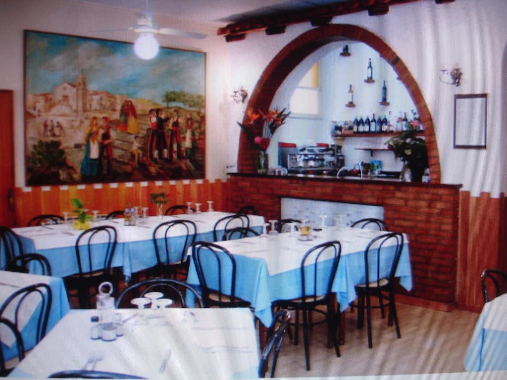 Hotel La Rusticana Giardini-Naxos Buitenkant foto