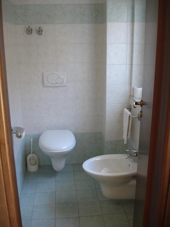 Hotel La Rusticana Giardini-Naxos Kamer foto